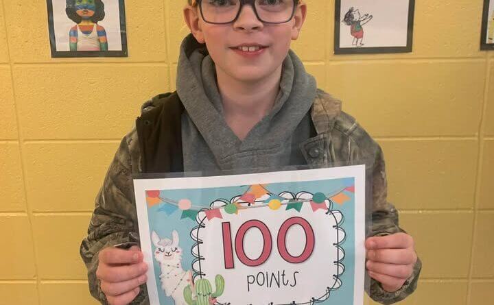 Fourth grader, Elijah Boyd, earned 100 AR points!