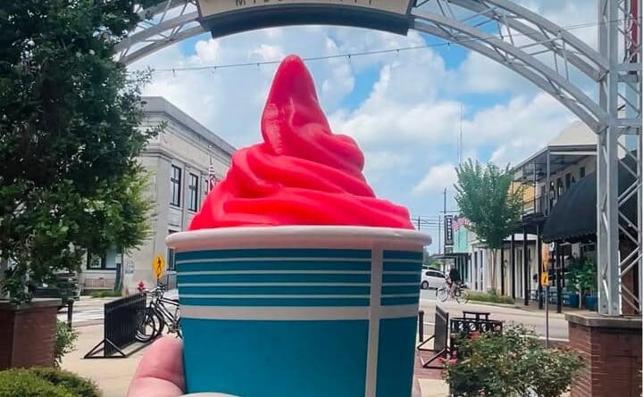 🎉 Parade day calls for a COLD treat!